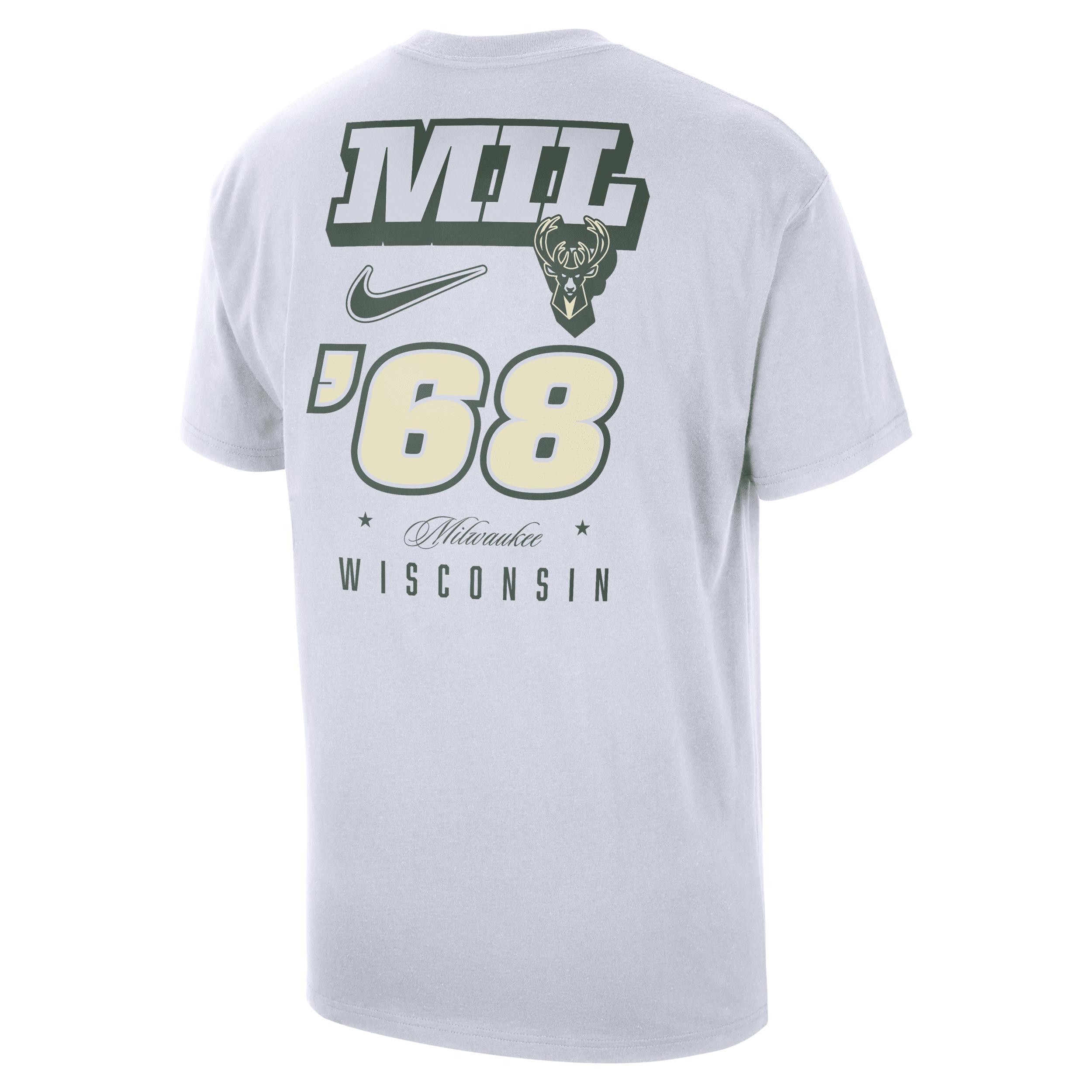 Milwaukee Bucks Courtside Nike Men's NBA T-Shirt Product Image