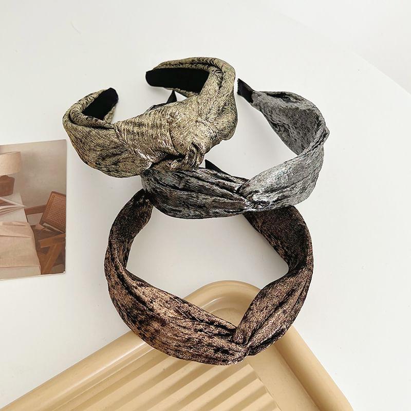 Knot Fabric Headband Product Image