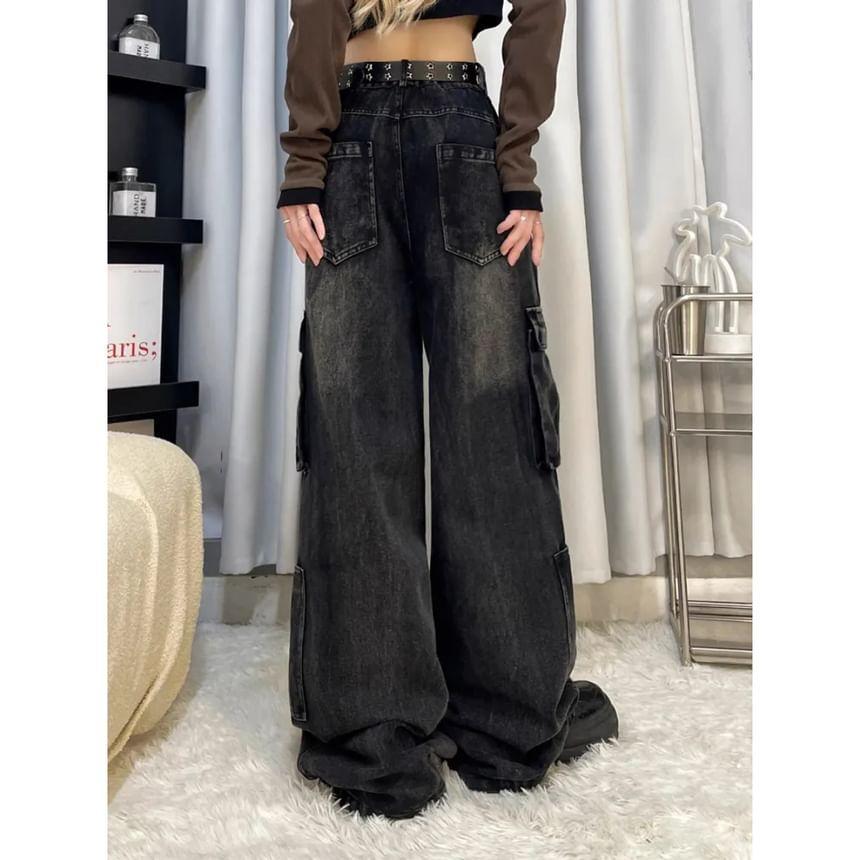 Low Rise Washed Wide Leg Cargo Jeans Product Image