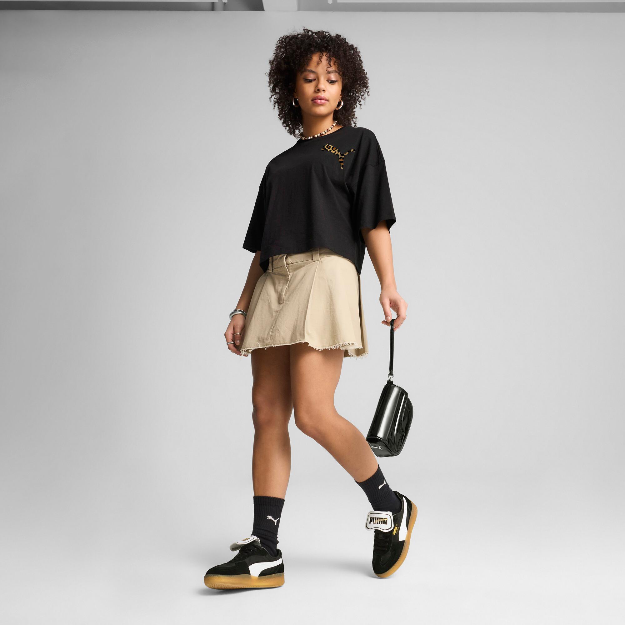 LEO LUXE Women's Oversized Short Tee Product Image