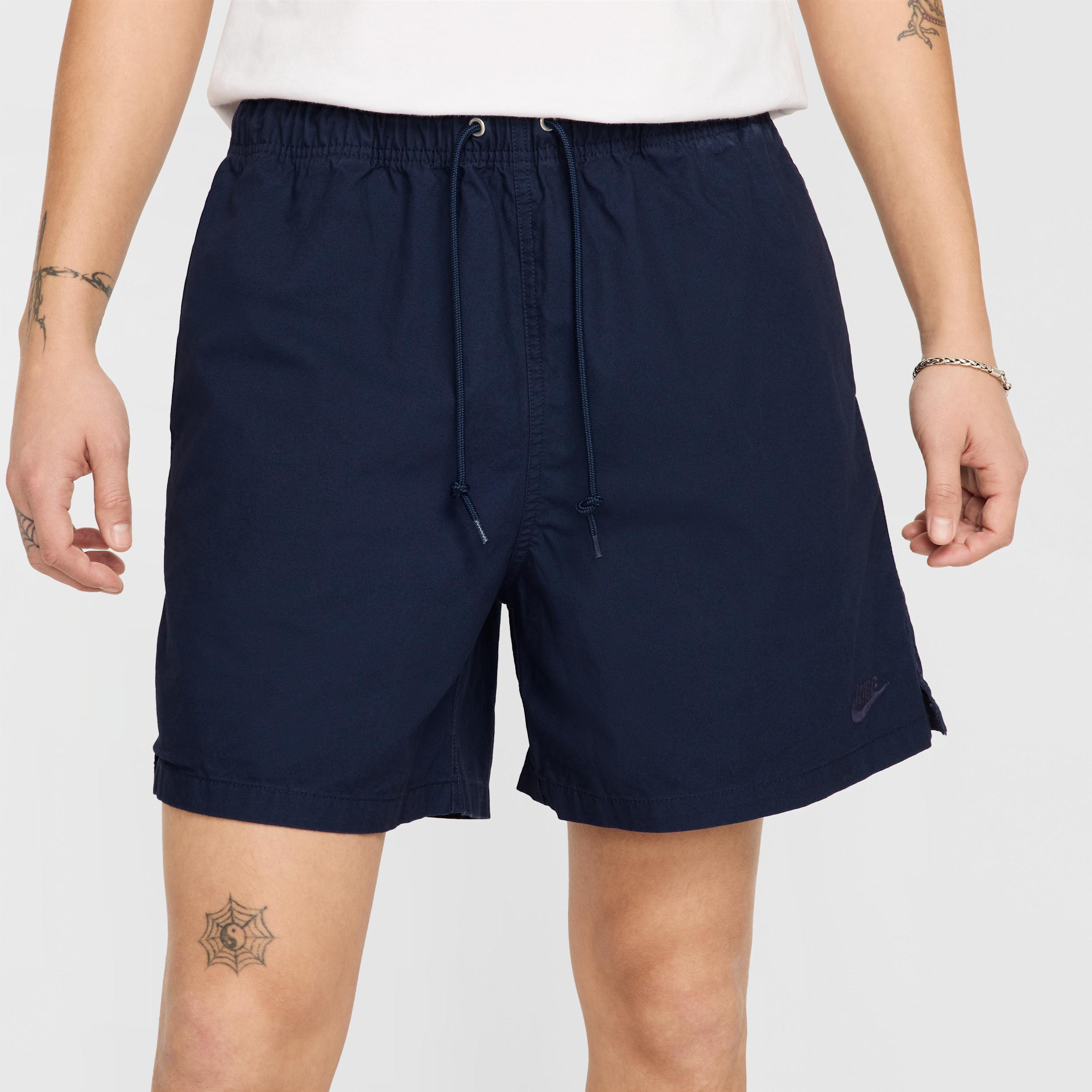 Nike Men's Club Flow Shorts Product Image