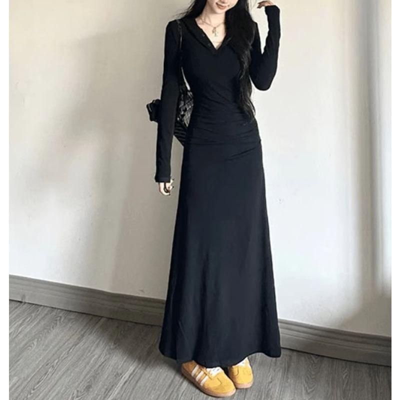 Long-Sleeve V-Neck Plain Maxi A-Line Dress Product Image