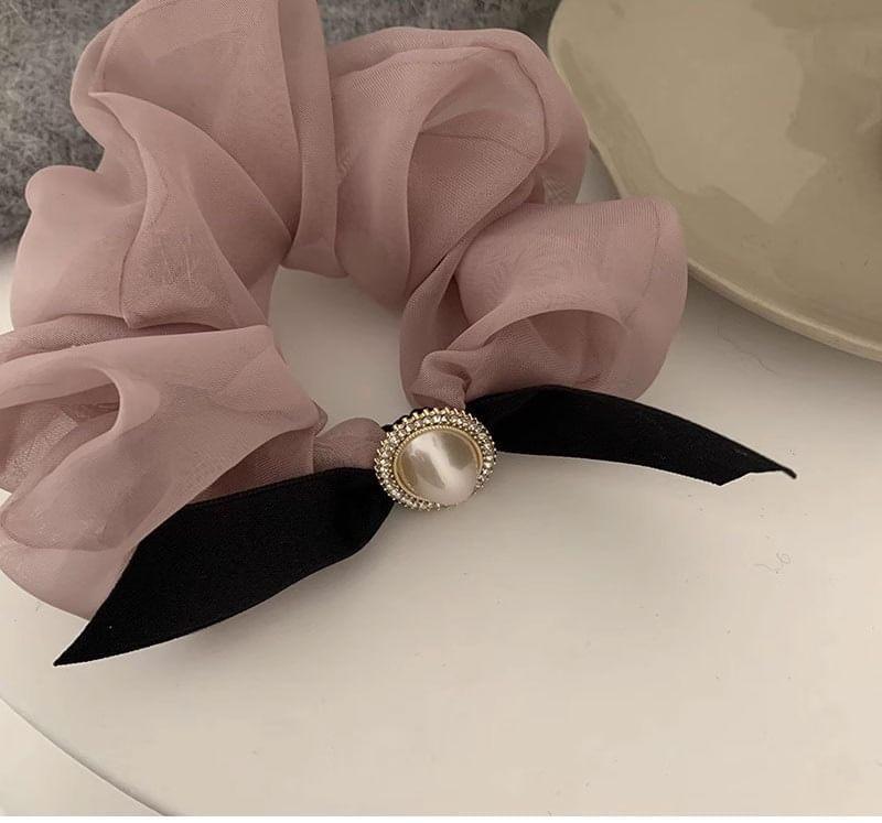 Ribbon Faux Pearl Mesh Scrunchie Product Image