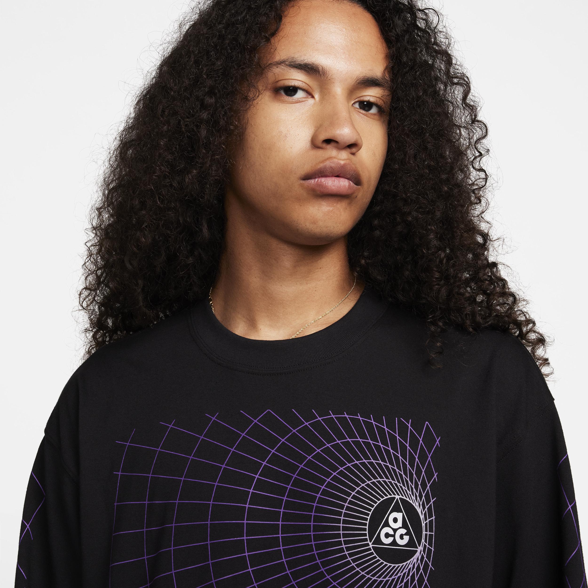 Men's Nike ACG "Manhole" Long-Sleeve T-Shirt Product Image