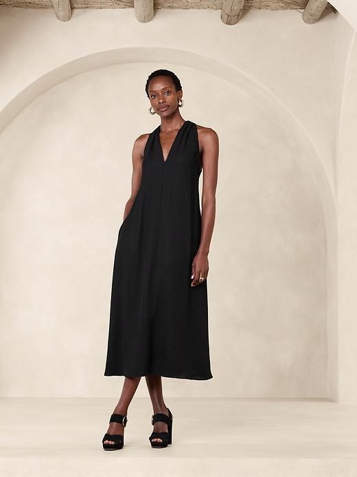 Juli Crepe Midi Dress Product Image