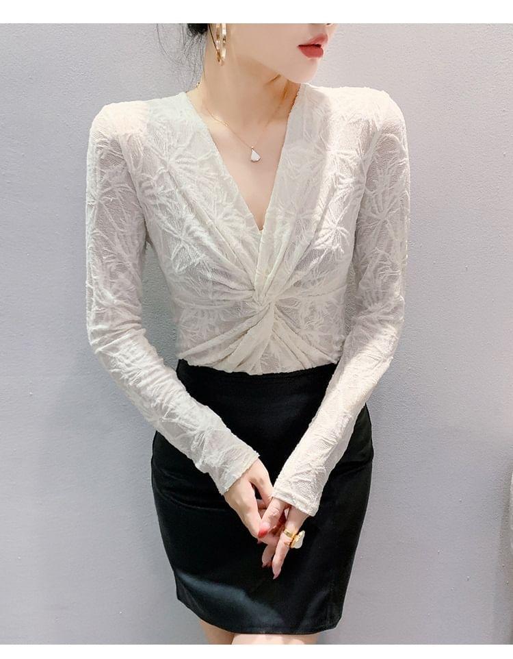 Long-Sleeve V-Neck Knotted Lace Top Product Image