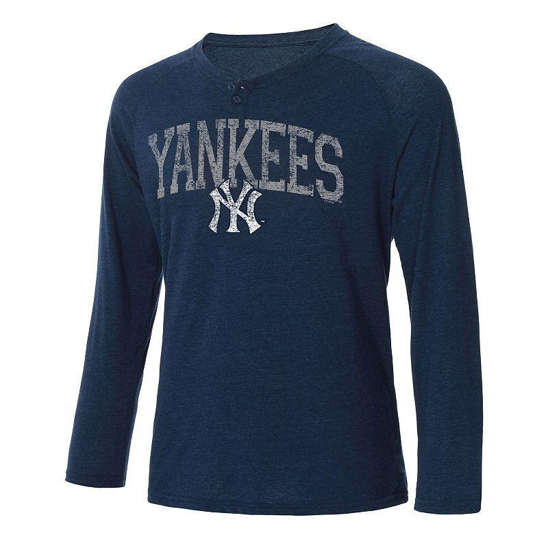 Mens Concepts Sport Navy New York Yankees Inertia Raglan Long Sleeve Henley T-shirt Product Image