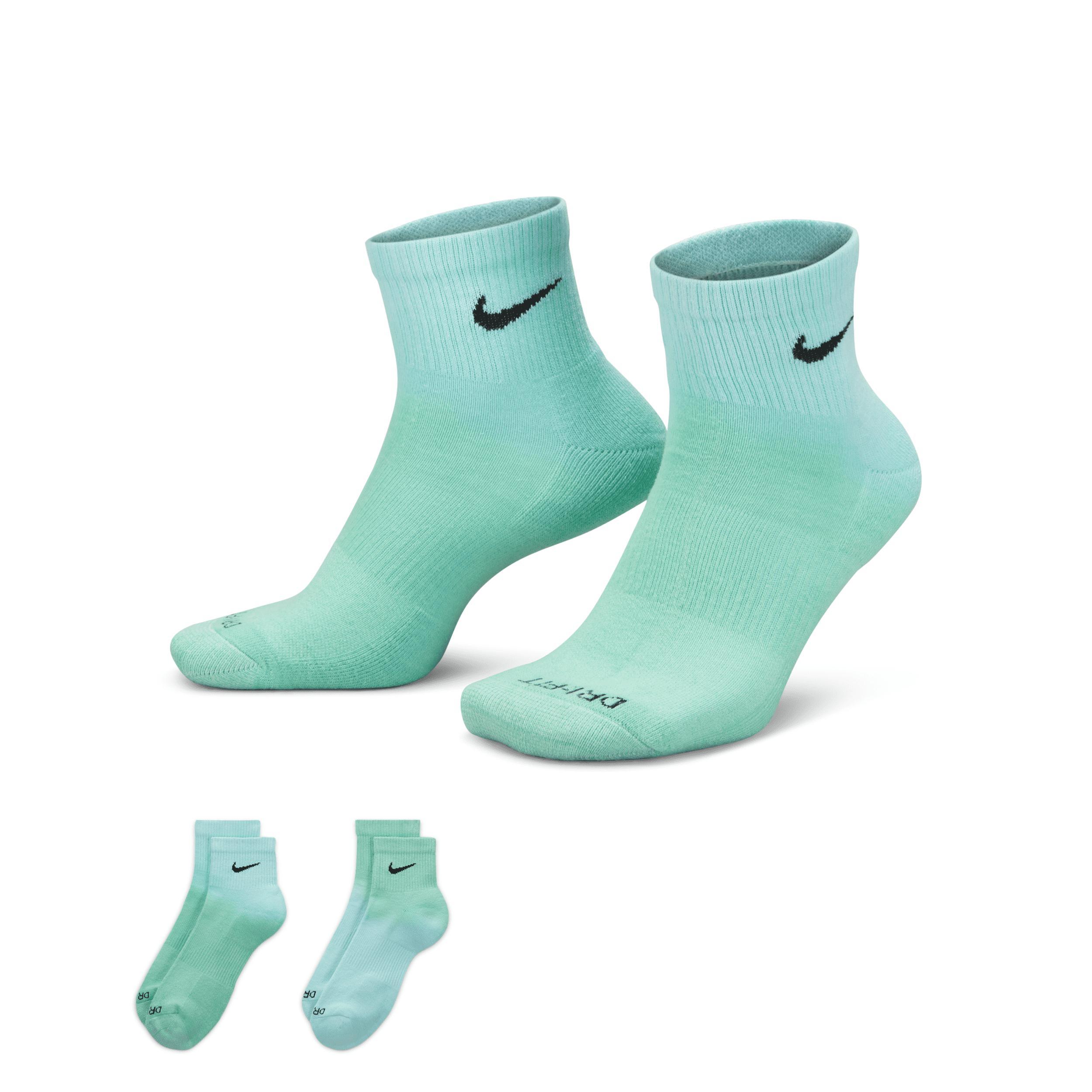 Nike Mens Everyday Plus Cushioned Ankle Socks Product Image