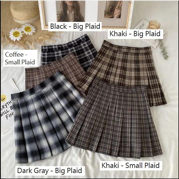 Plaid Pleated Mini Skirt Product Image