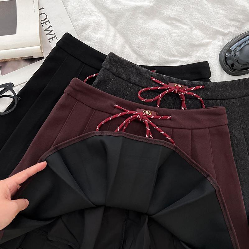 High Waist Plain Mini Pleated Skirt Product Image