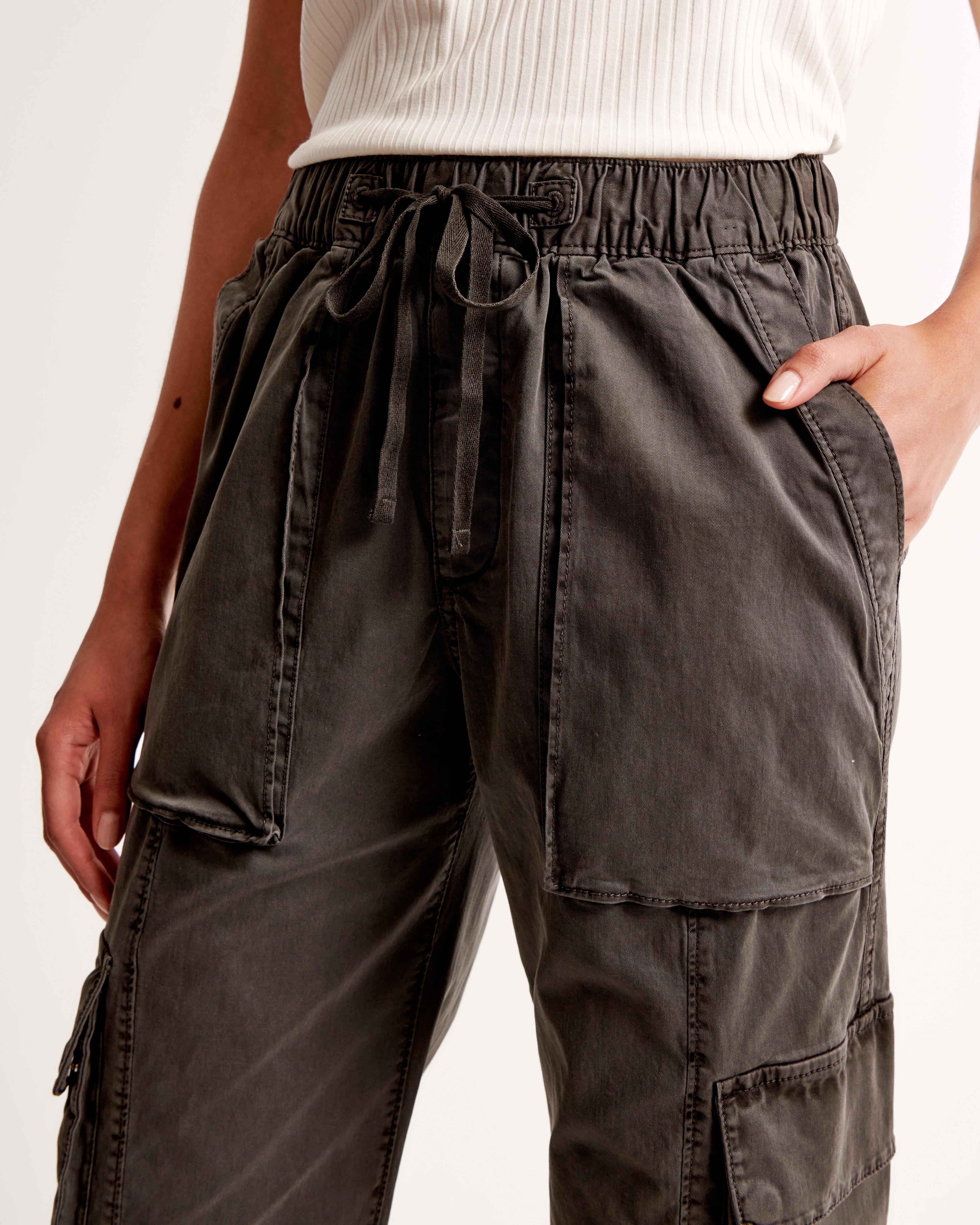 Pull-On Wide Leg Cargo Pant Product Image