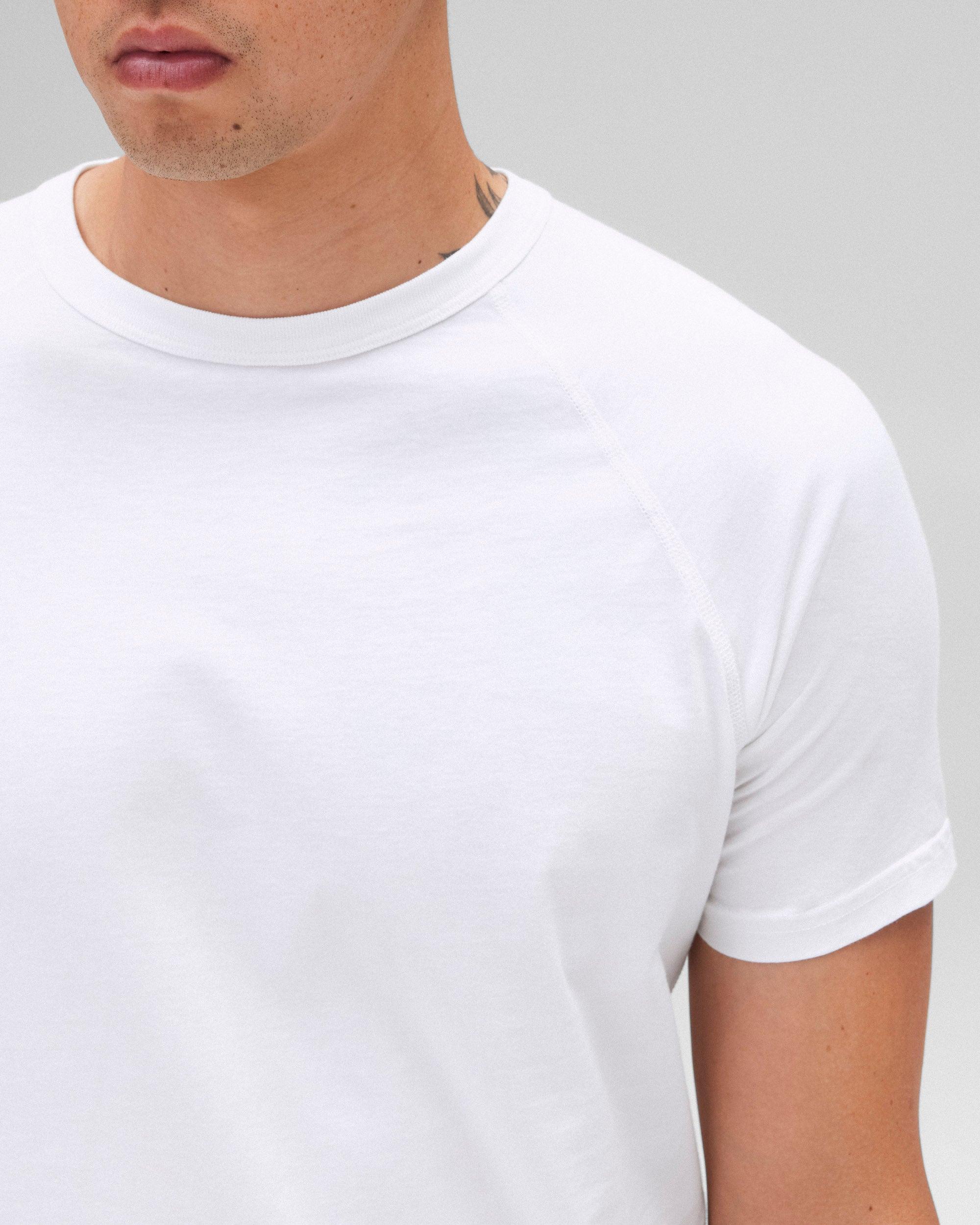 Lightweight Jersey Raglan T-Shirt Male Product Image