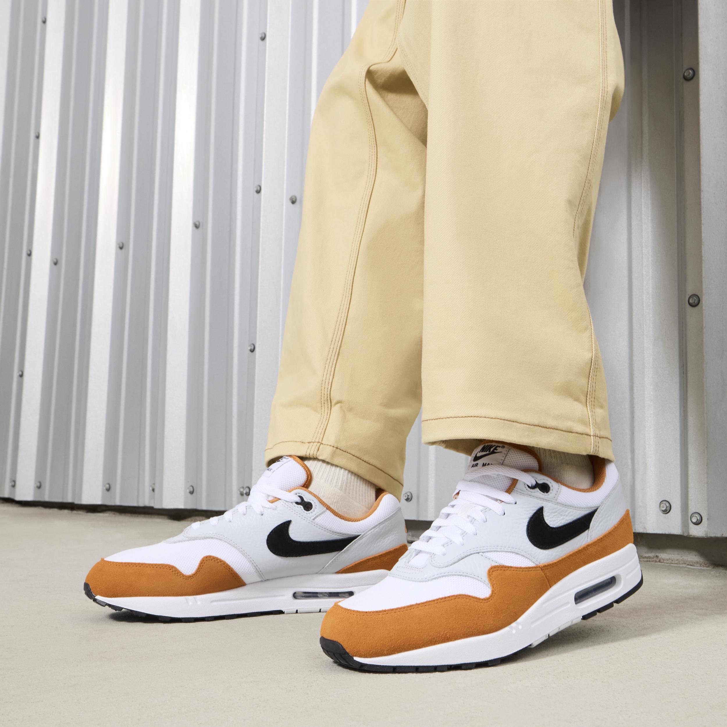 Nike Men's Air Max 1 Shoes Product Image