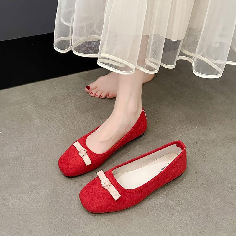 Round Toe Bow Flats product image