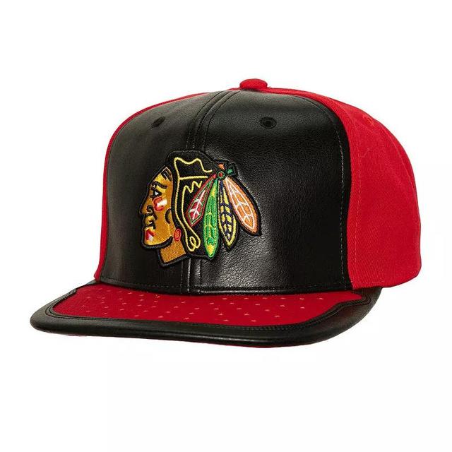 Mens Mitchell & Ness /Red Chicago hawks Day One Snapback Hat Product Image