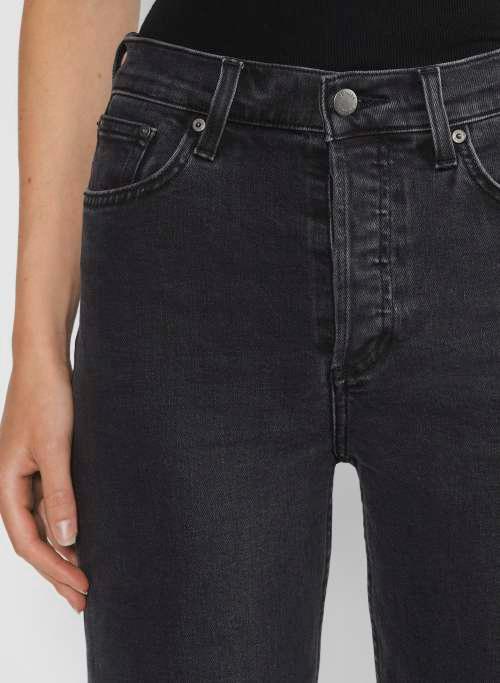 the arlo hi-rise straight jean Product Image