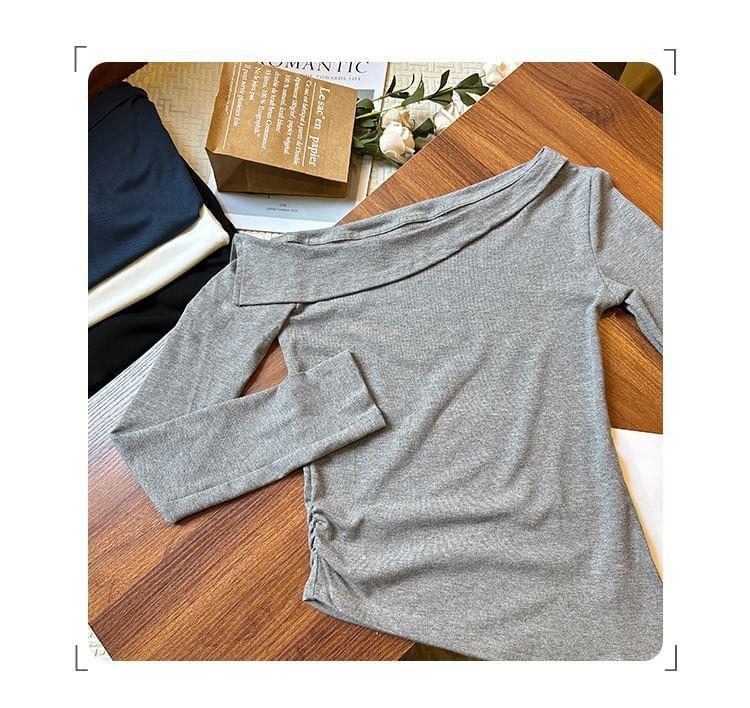 Long-Sleeve Off-Shoulder Plain Ruched Slim Fit T-Shirt Product Image