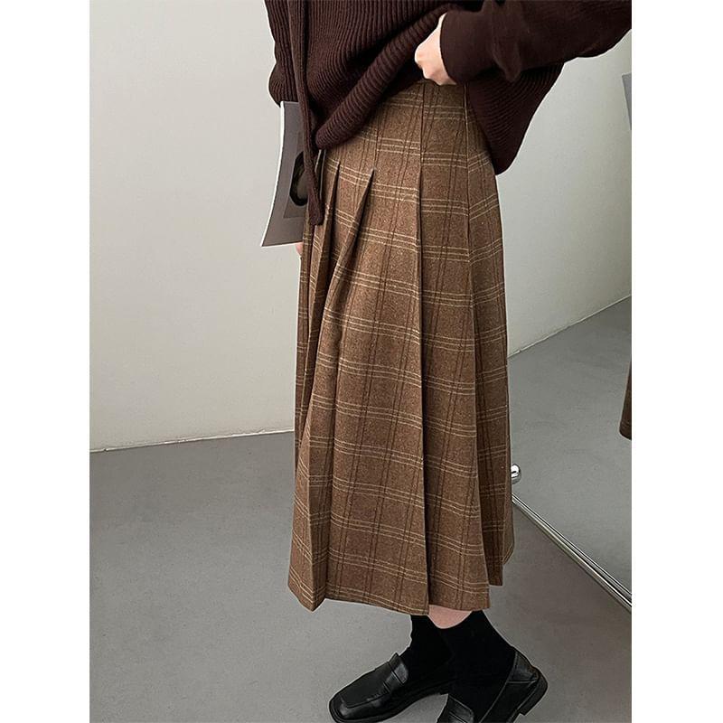 High Waist Plaid Pleated Midi A-Line Skirt Product Image