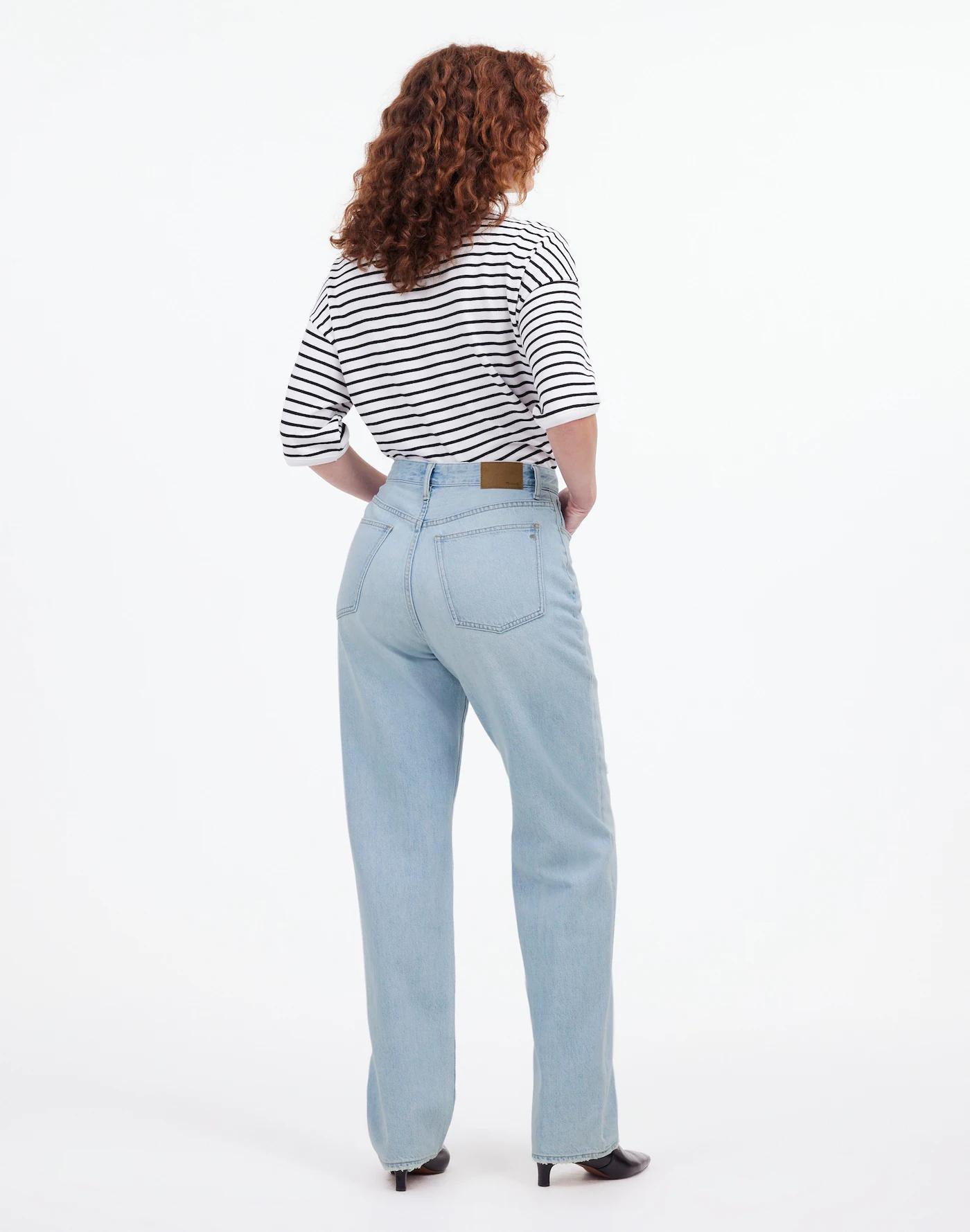 The Curvy '90s Straight Jean Product Image