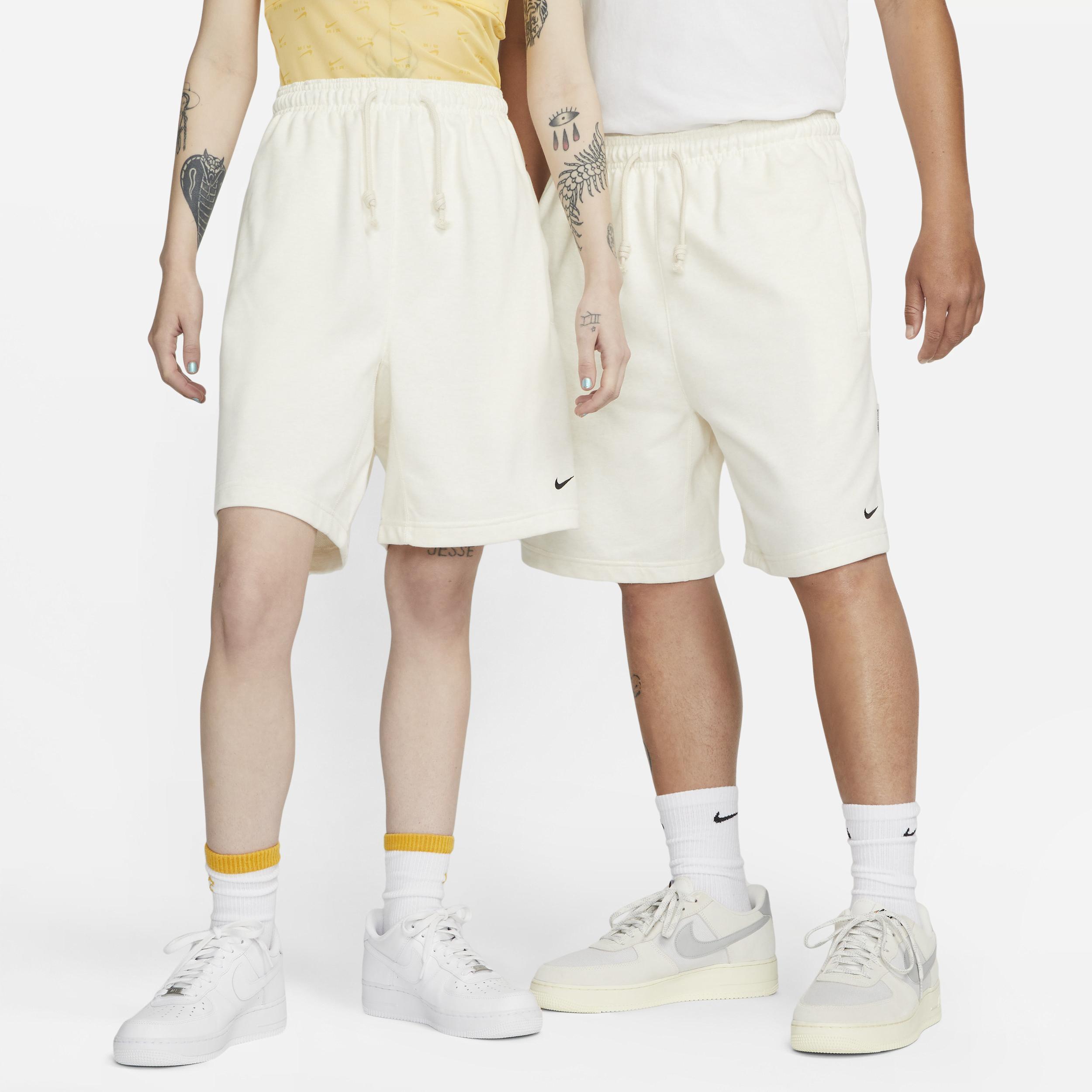 Nike Men's Standard Issue Dri-FIT 8" Basketball Shorts Product Image