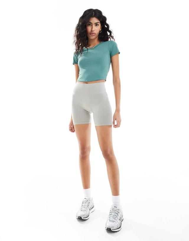 Nike One Training Dri-FIT fitted cropped t-shirt in bicoastal green Product Image