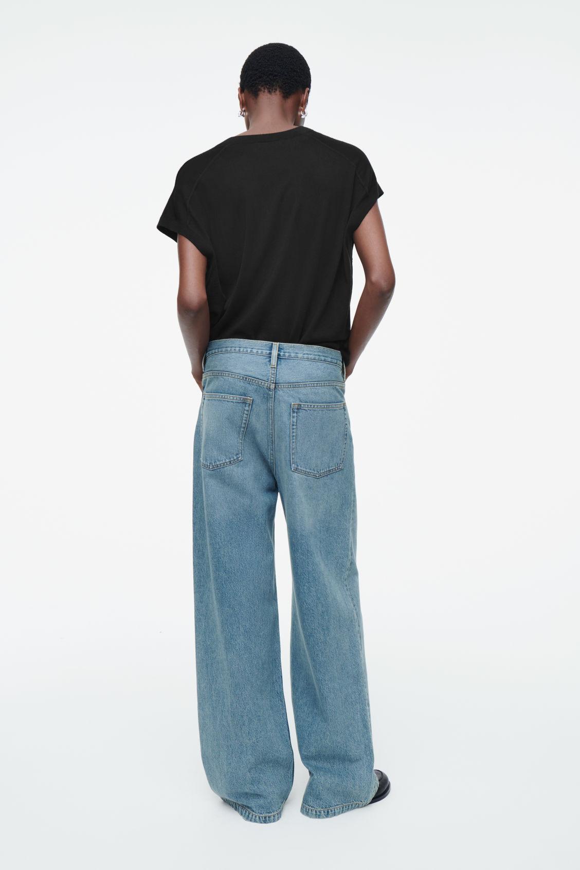 VOLUME JEANS - WIDE Product Image