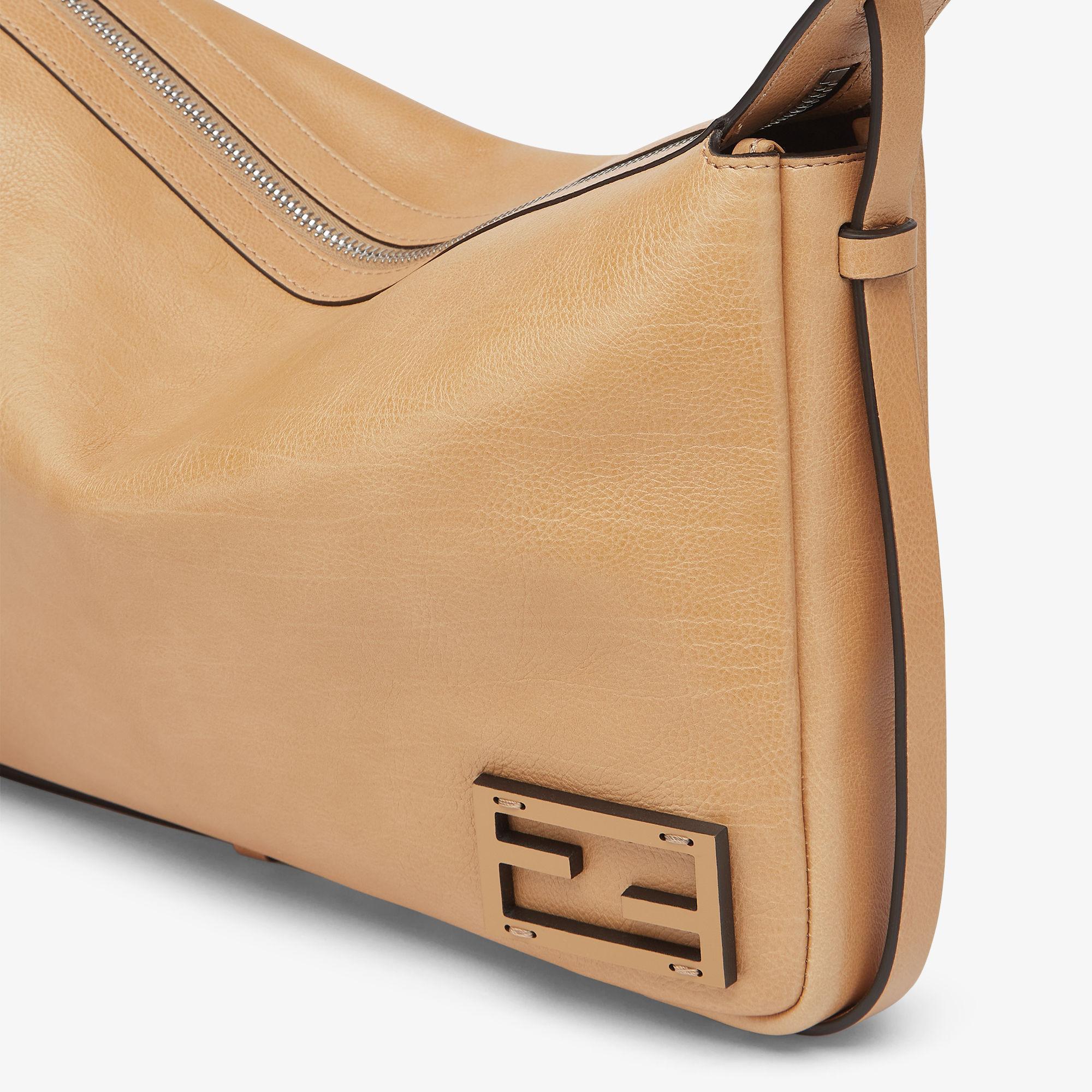 Simply Fendi MediumBeige leather bag Product Image