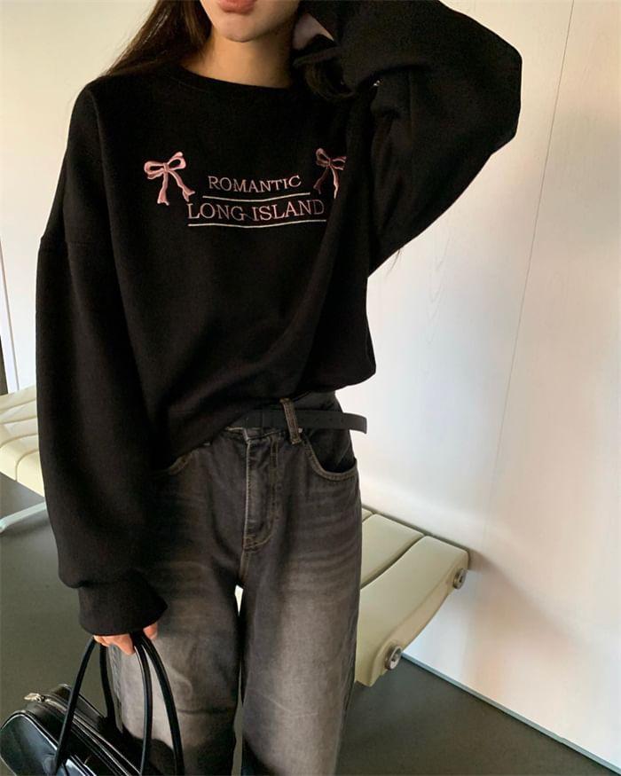 Crew Neck Bow Embroidered Crop Sweatshirt Product Image