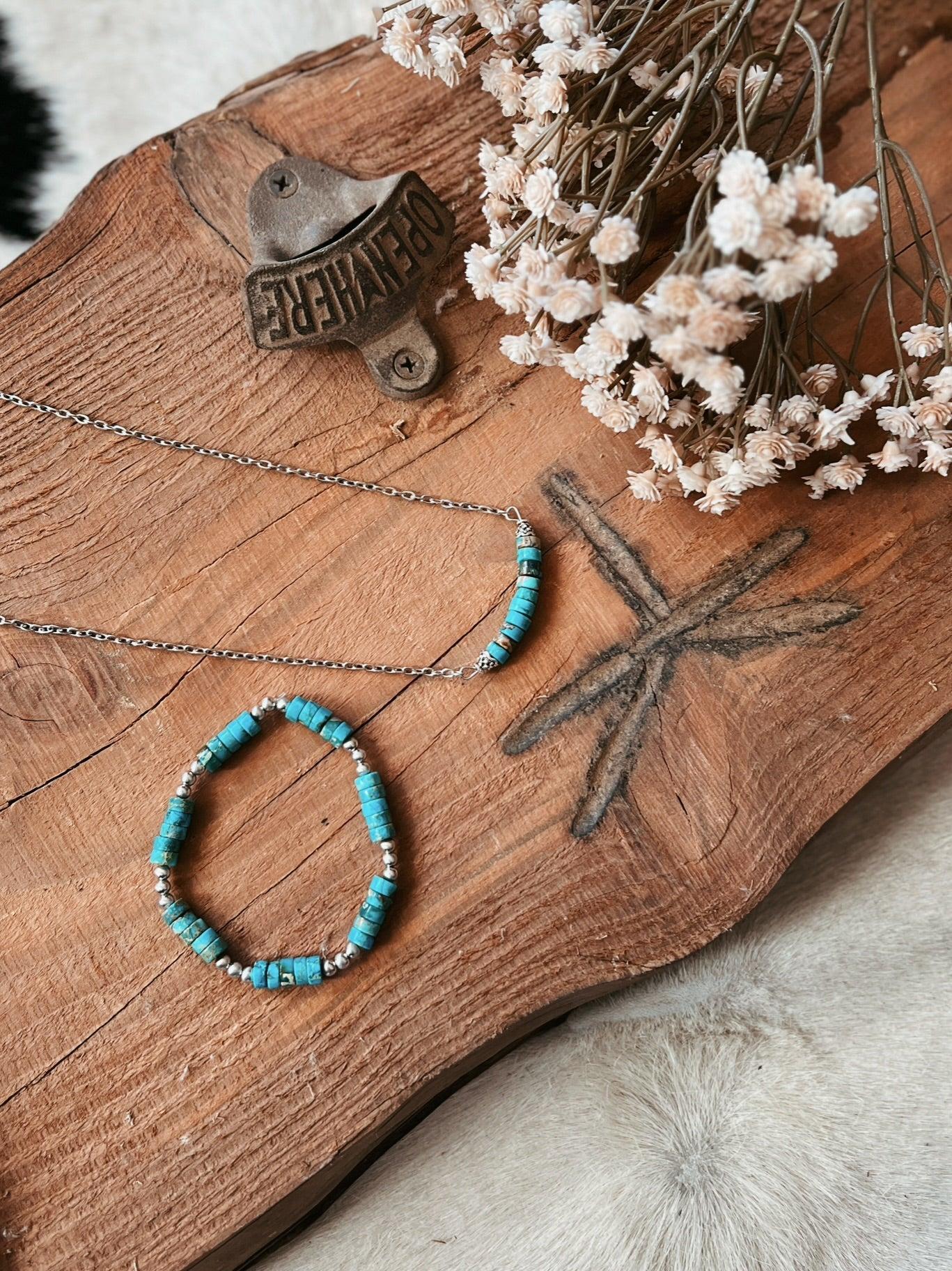 Handmade Turquoise Stretchy Gemstone Bracelet Product Image