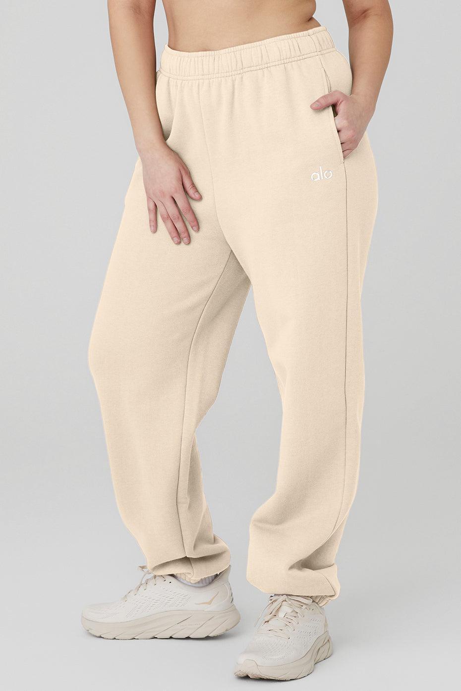 Accolade Sweatpant - Macadamia Male Product Image