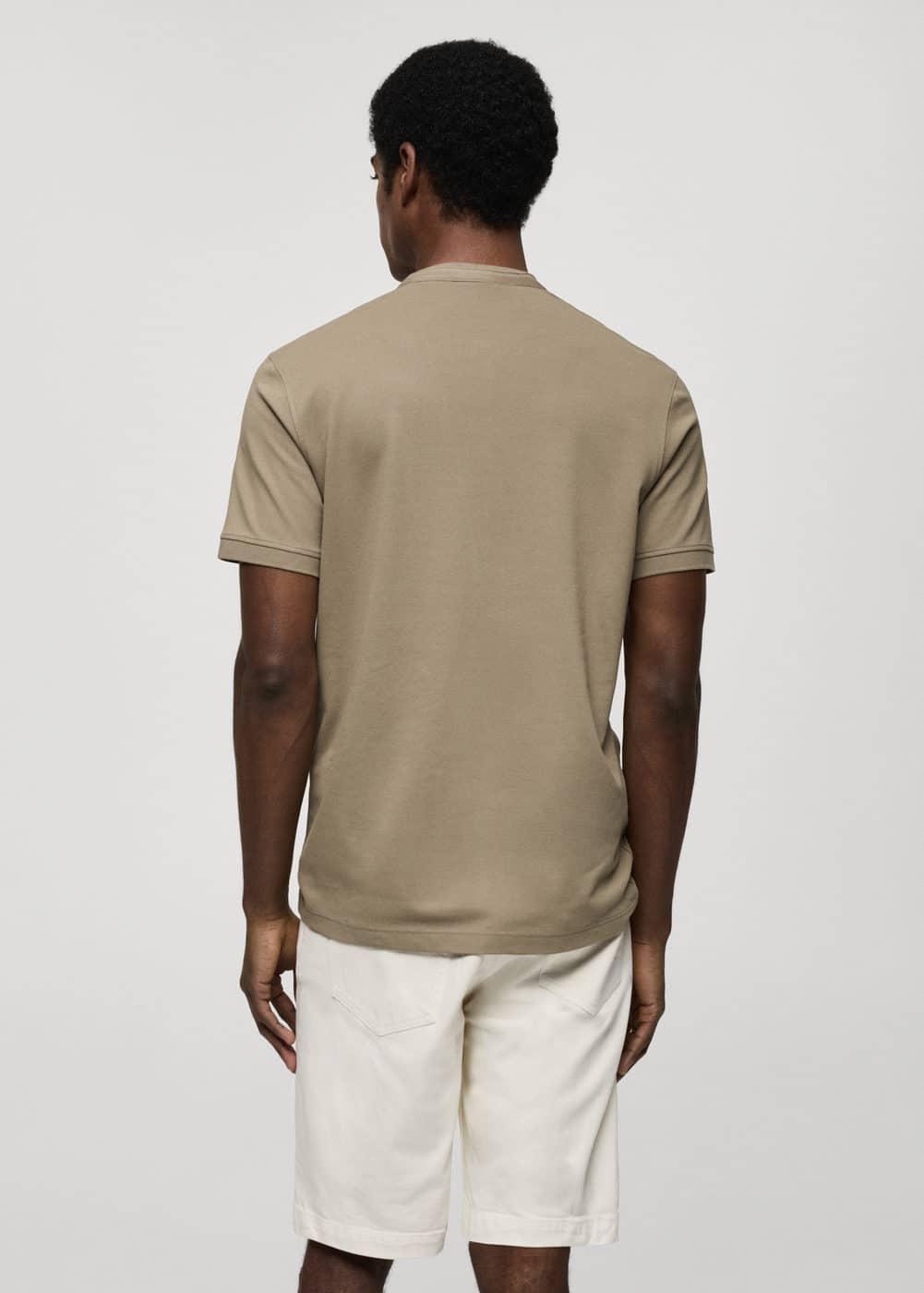 Textured knitted cotton polo shirt - Men | MANGO USA Product Image