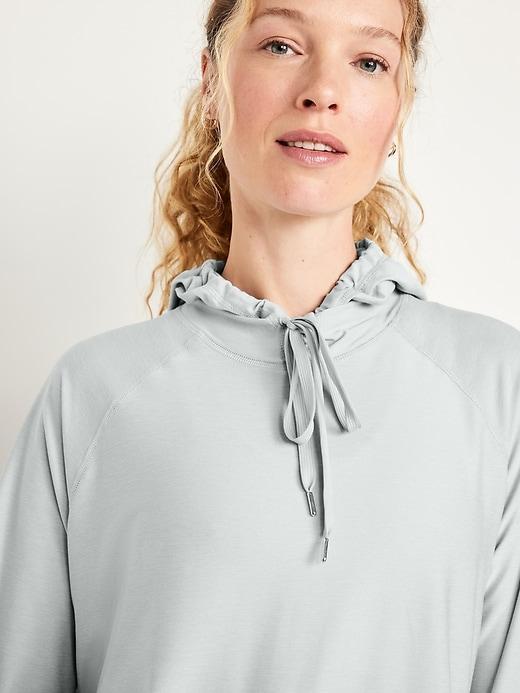 CloudMotion Crop Hoodie Product Image