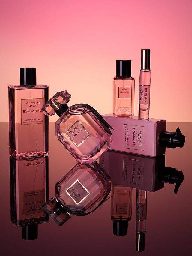 Bombshell Eau de Parfum Product Image