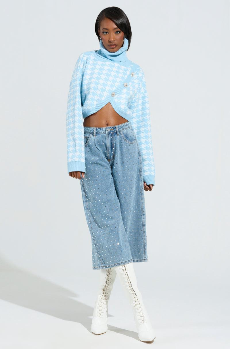 LALA HOUNDSTOOTH PRINT TURTLENECK SWEATER IN BLUE Product Image