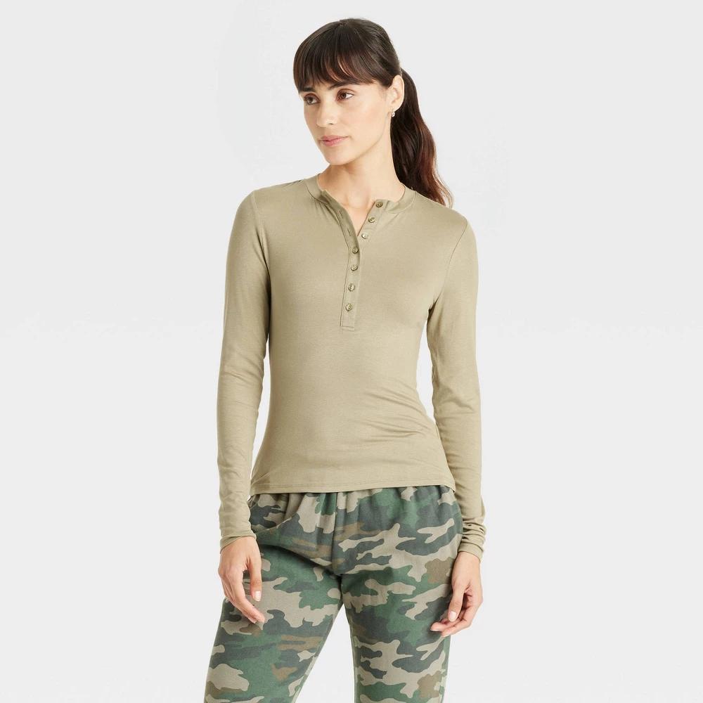 Womens Long Sleeve Henley Neck T-Shirt - Universal Thread Olive XL Product Image