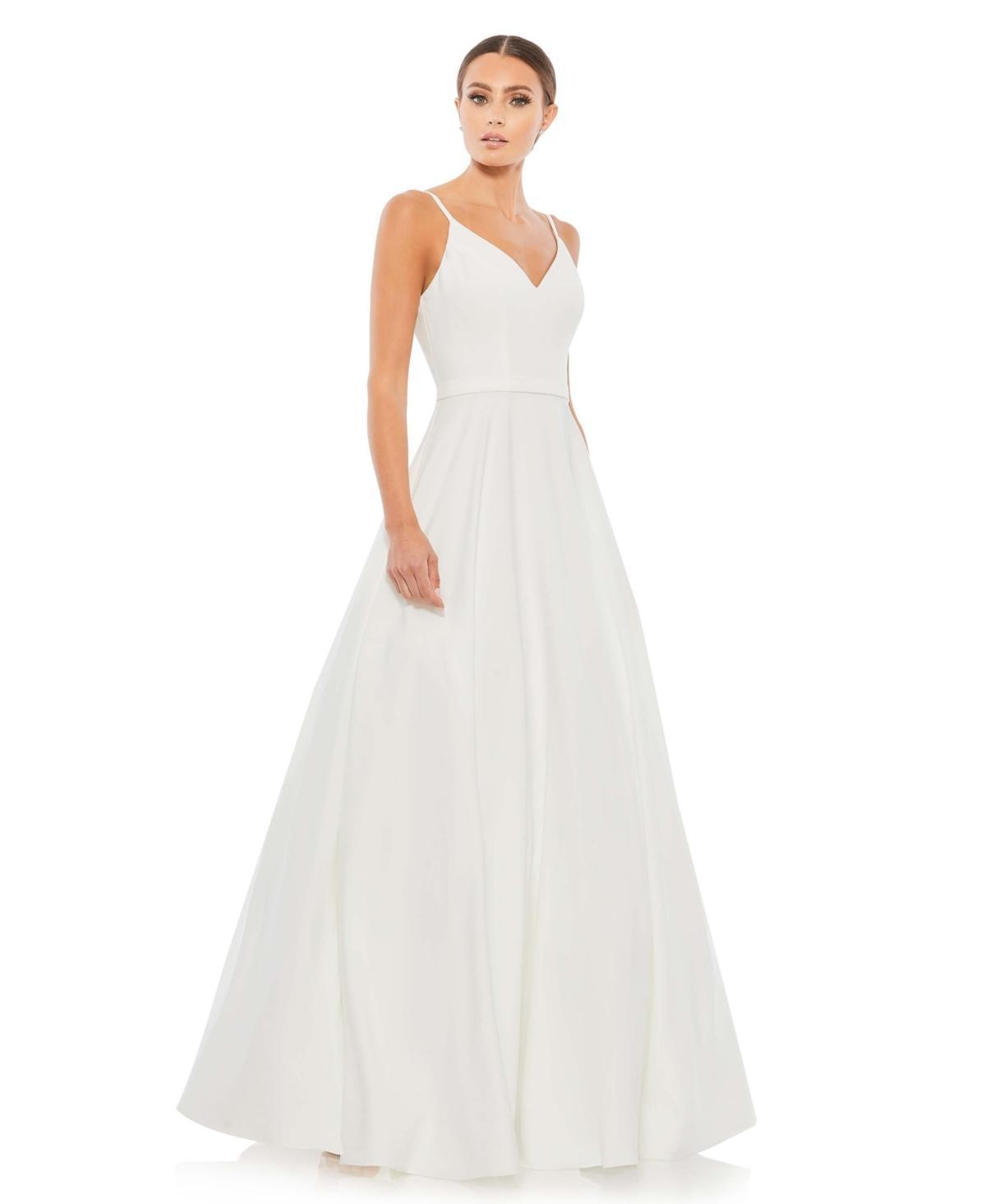 Women's Ieena Classic A-Line V-Neck Ball gown Product Image