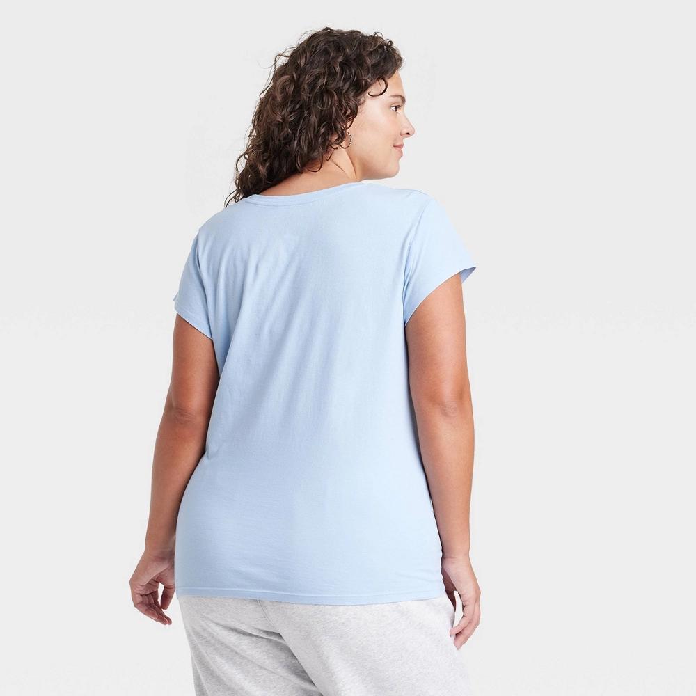 Women's Fitted Short Sleeve T-Shirt - Universal Thread™ Light Blue 3X Product Image