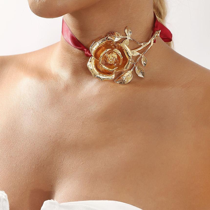 Floral Velvet Choker Product Image