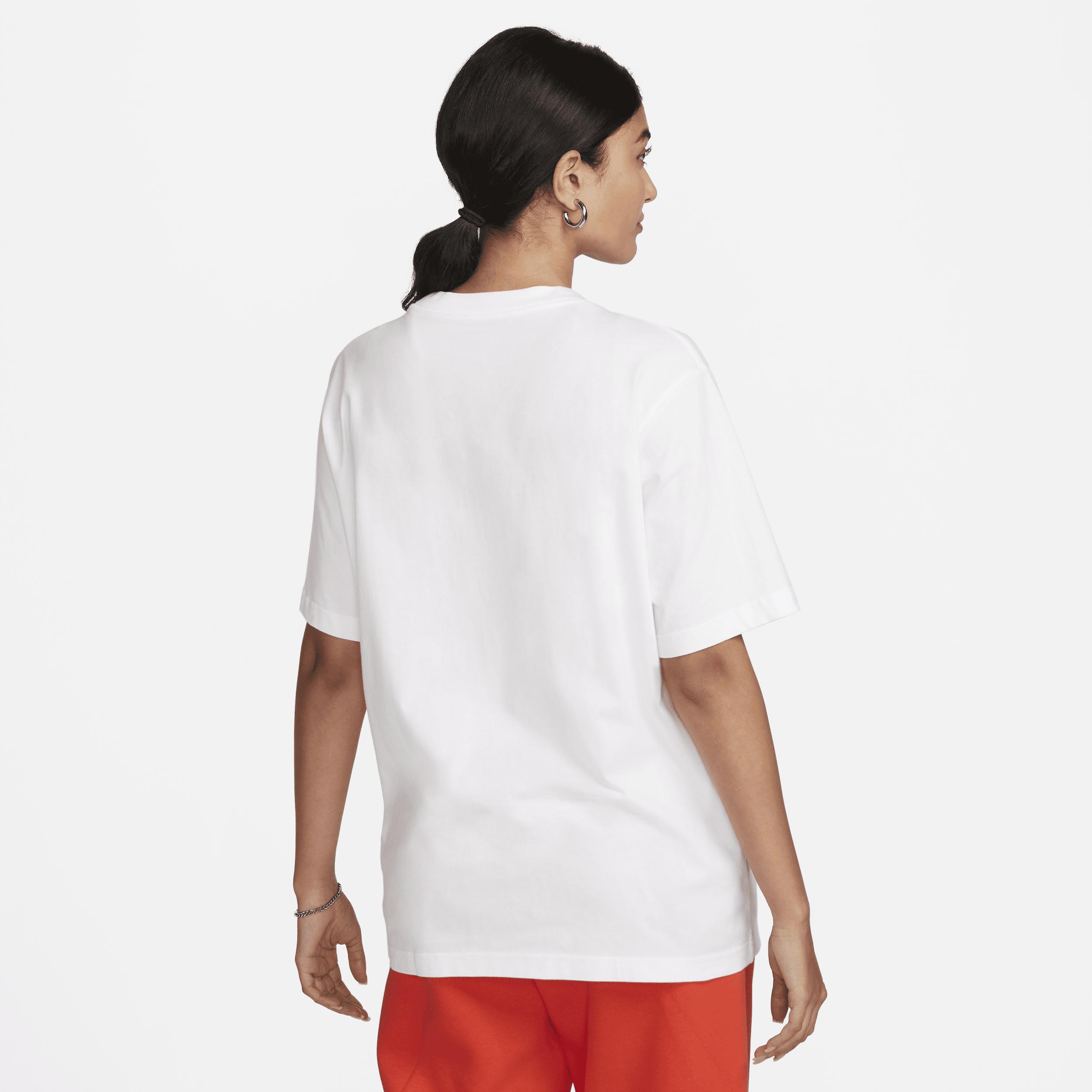 Women's Nike Sportswear Essential T-Shirt Product Image