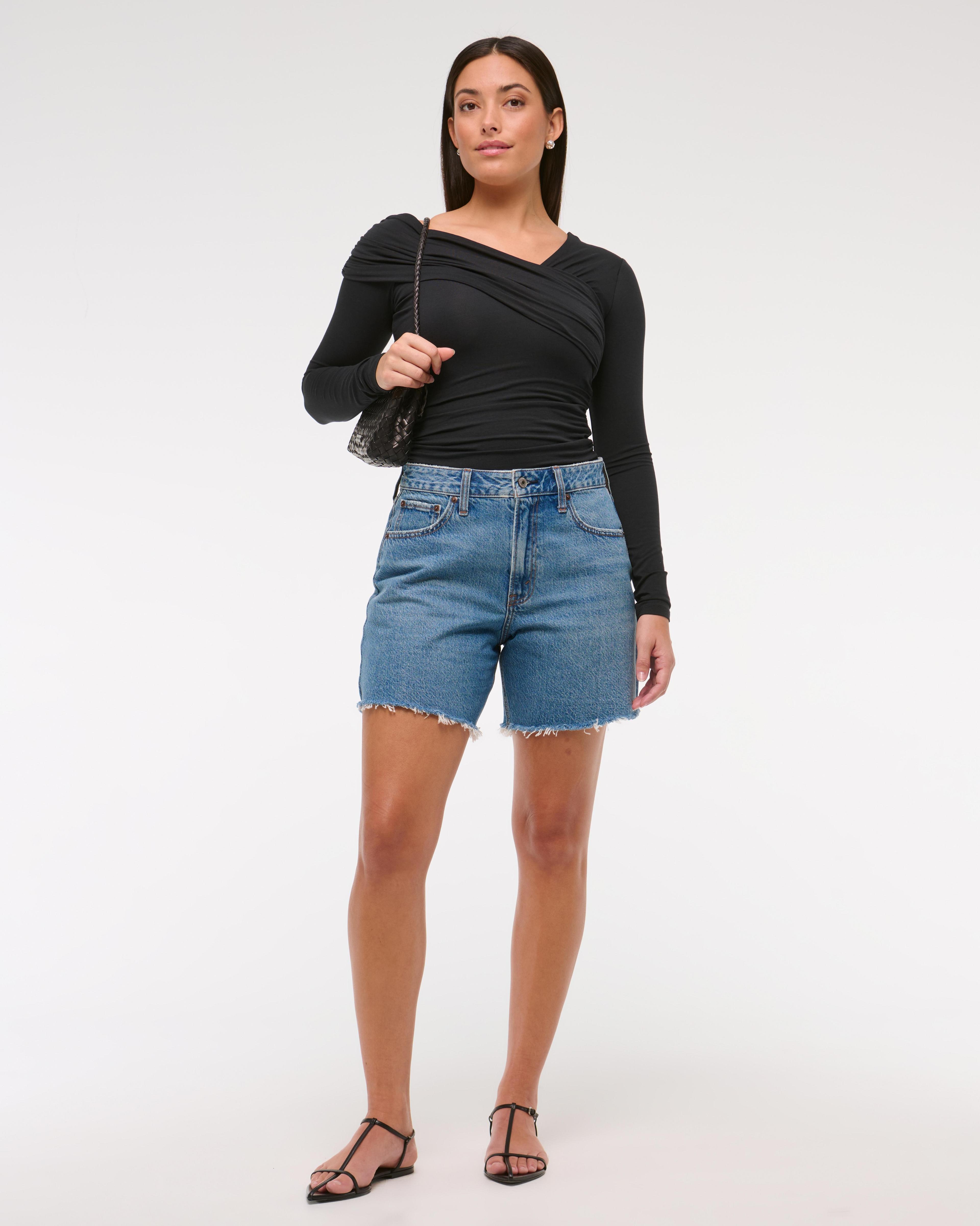 Curve Love High Rise Loose Short Product Image