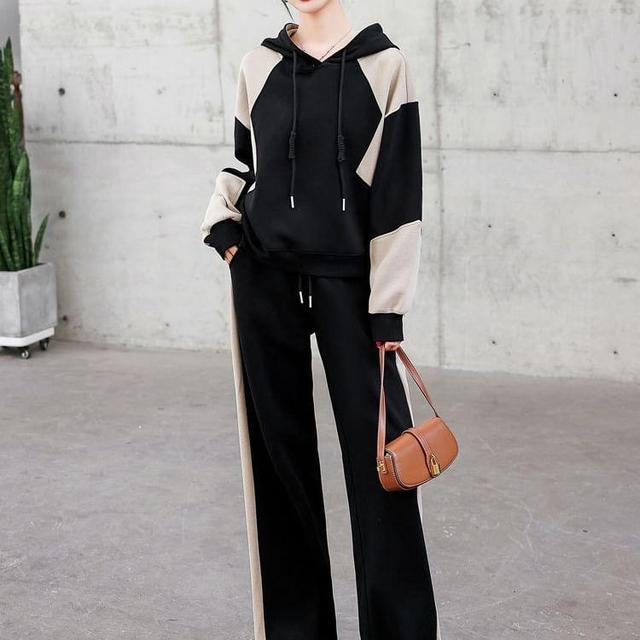 Set: Raglan-Sleeve Two Tone Drawstring Hoodie + Drawstring Waist Wide Leg Sweatpants Product Image