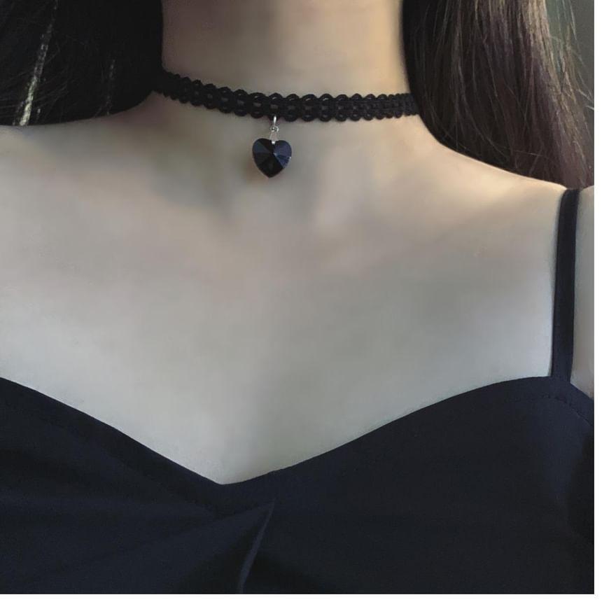 Heart Lace Choker Product Image