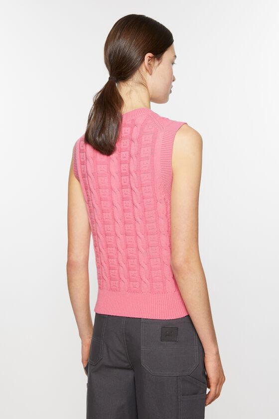 Cable wool sleeveless jumper Product Image