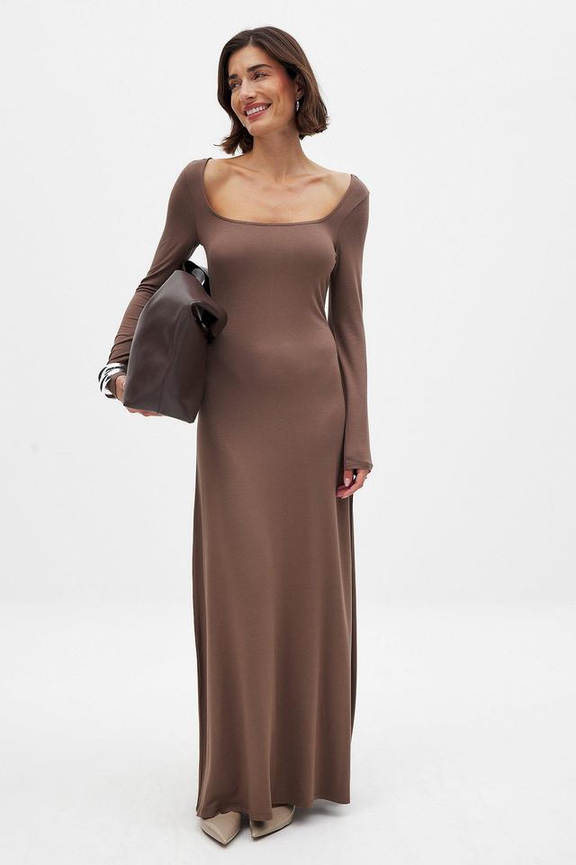 Soft Line Scoop Neck Maxi Dress Product Image