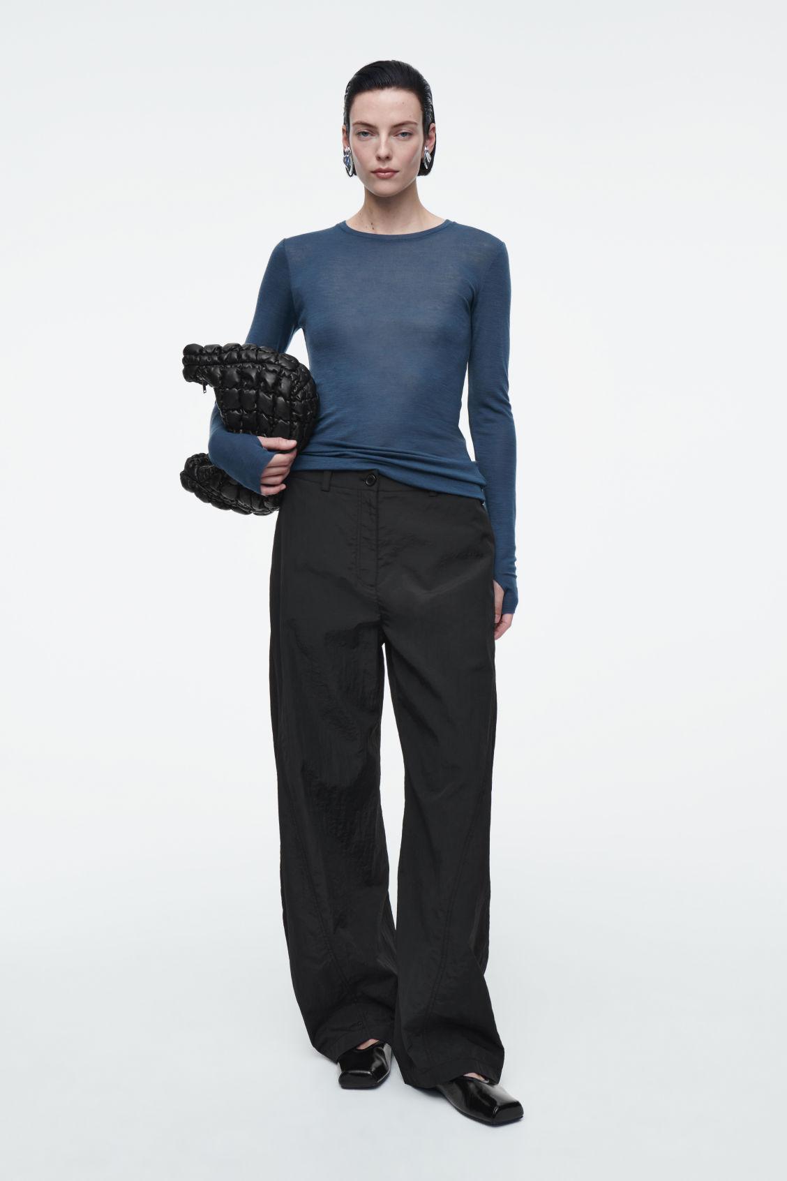 CREW-NECK MERINO WOOL TOP Product Image