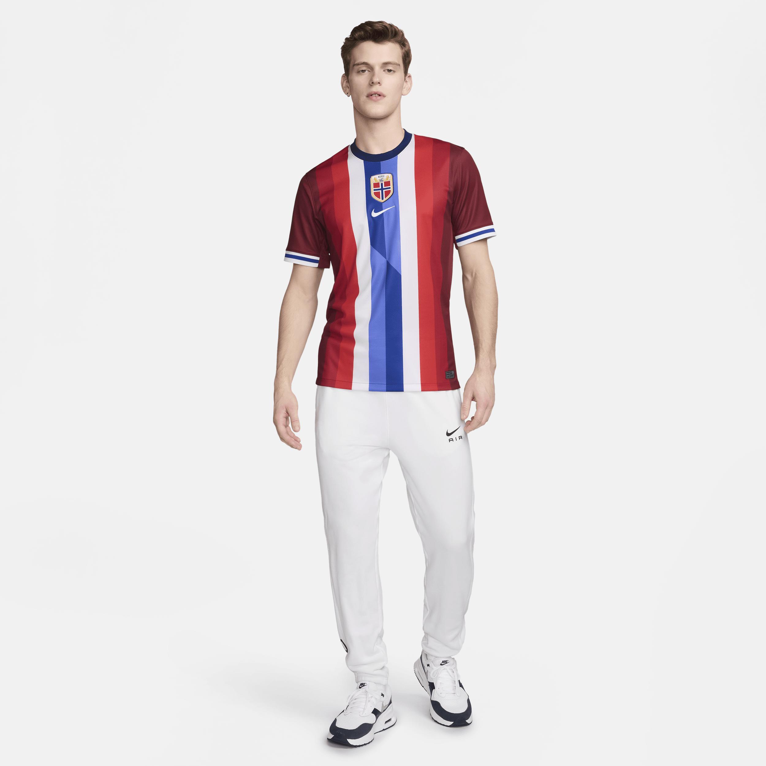 Norway (Team) 2024/25 Stadium Home Nike Men's Dri-FIT Soccer Replica Jersey Product Image