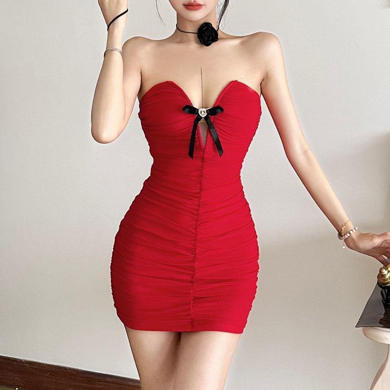 Sleeveless V-Neck Bow Accent Plain Mini Bodycon Dress Product Image