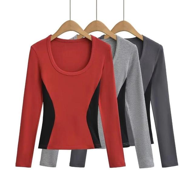 Long-Sleeve Scoop Neck Plain T-Shirt Product Image