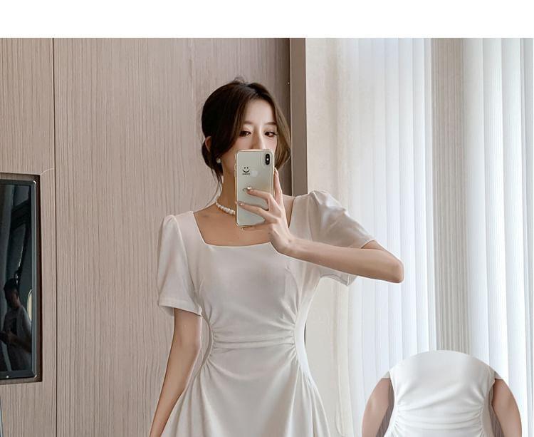 Short-Sleeve Square Neck Plain Ruched Open Back Midi A-Line Dress Product Image