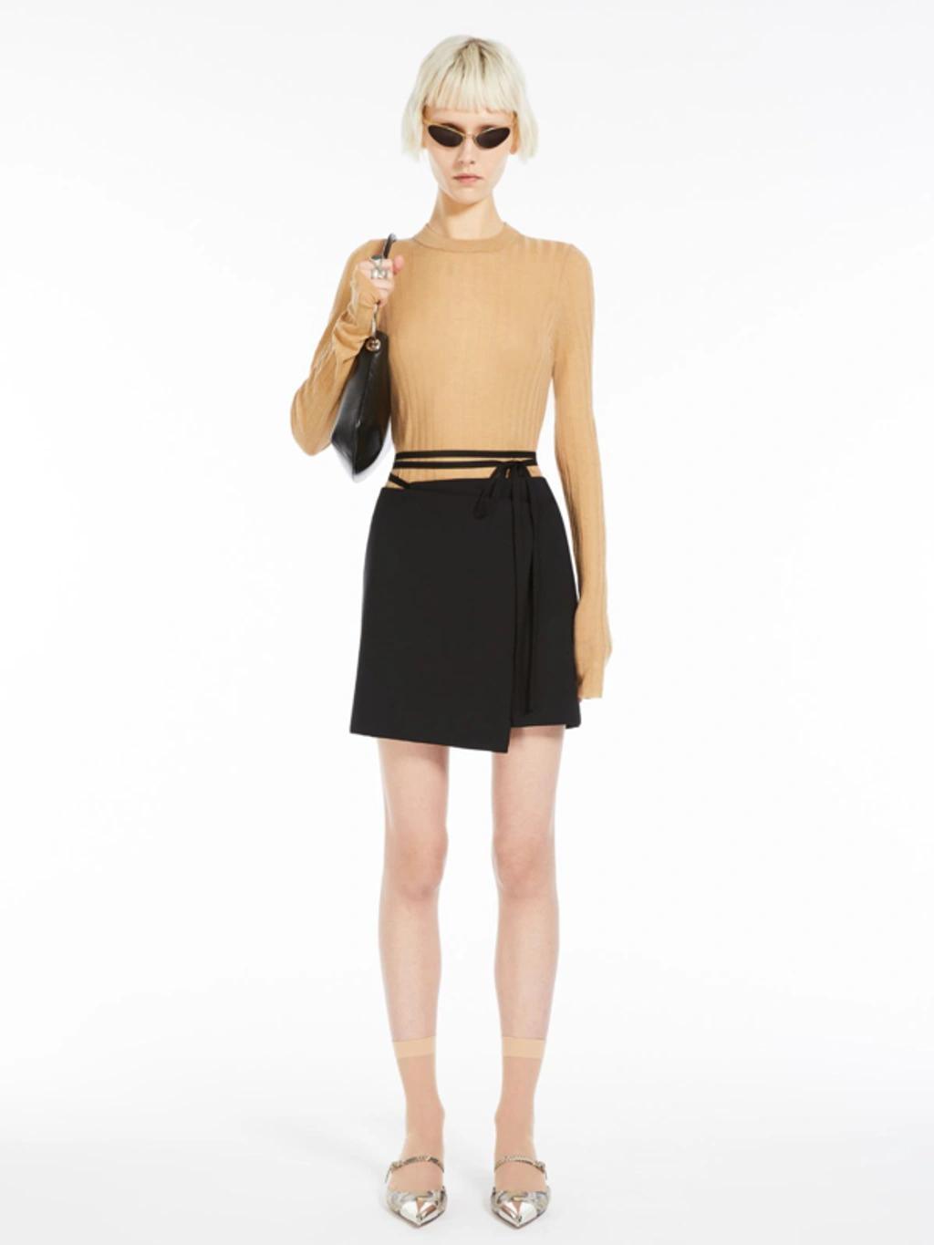 Nettuno Mini Skirt In Nero Product Image